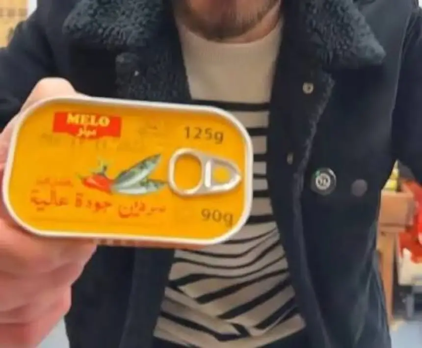 "ترند" عالمي بطابع مغربي.. علبة السردين تتحول من "وجبة الفقراء" إلى أيقونة للفخامة الرقمية